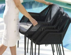 Cane-line Breeze Stabelstol m/armlæn - Black