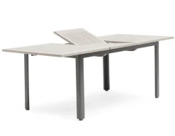Nydala Geneve Havemøbelsæt m/4 stole - 90x150/200 - Lys Grå/Sort