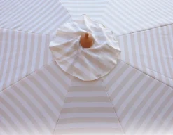 Signe Parasol Ø 2,5 meter m/tilt - Hvid/Beige Stribet
